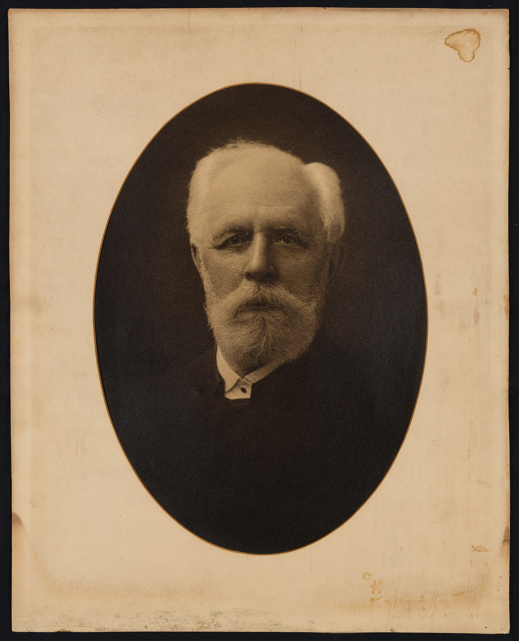 Sepia portrait photo of Rev. William Morley.